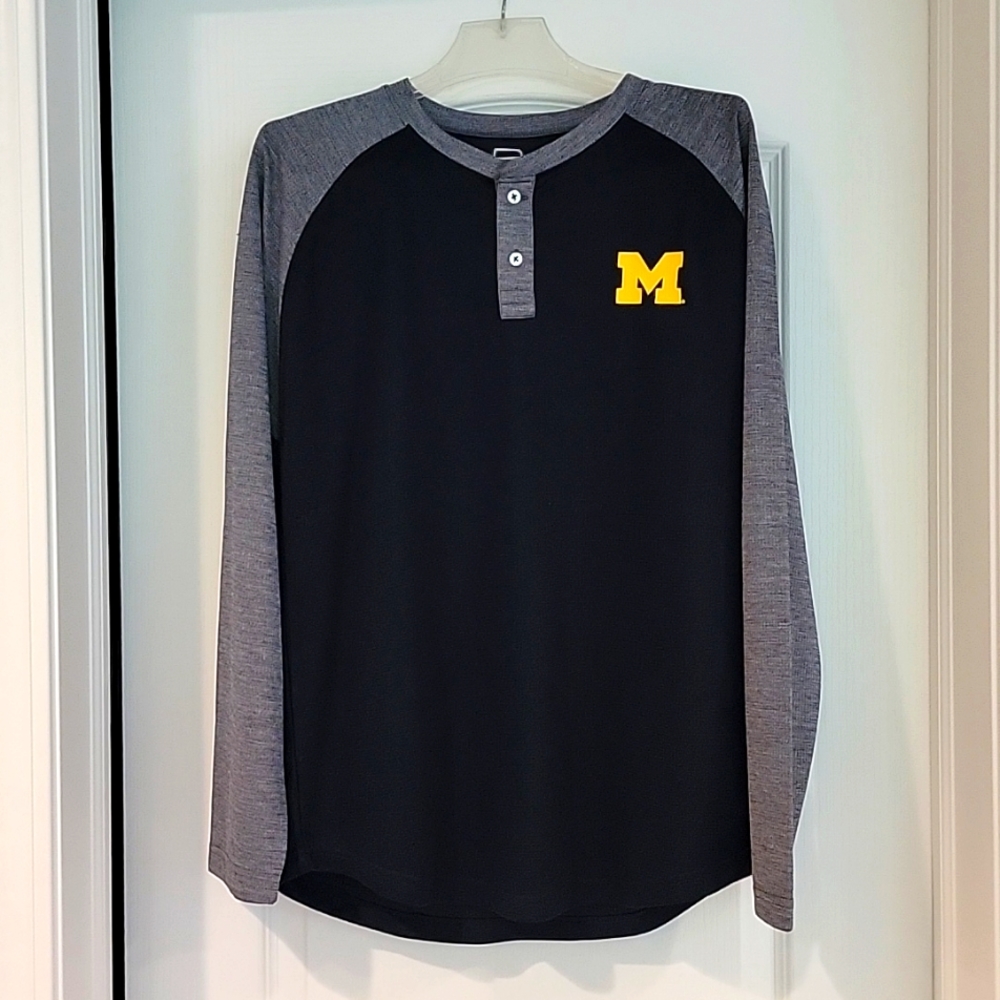 ProEdge Men's University of Michigan Two Long Sleeve Waffle Knit Shirt Brand New